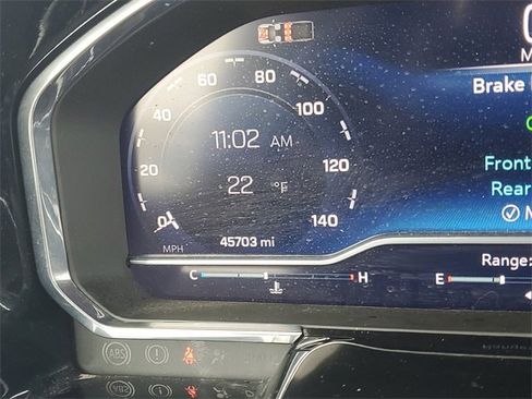 Used 2024 Chevrolet Silverado 2500 LT w/ Convenience Package image 21