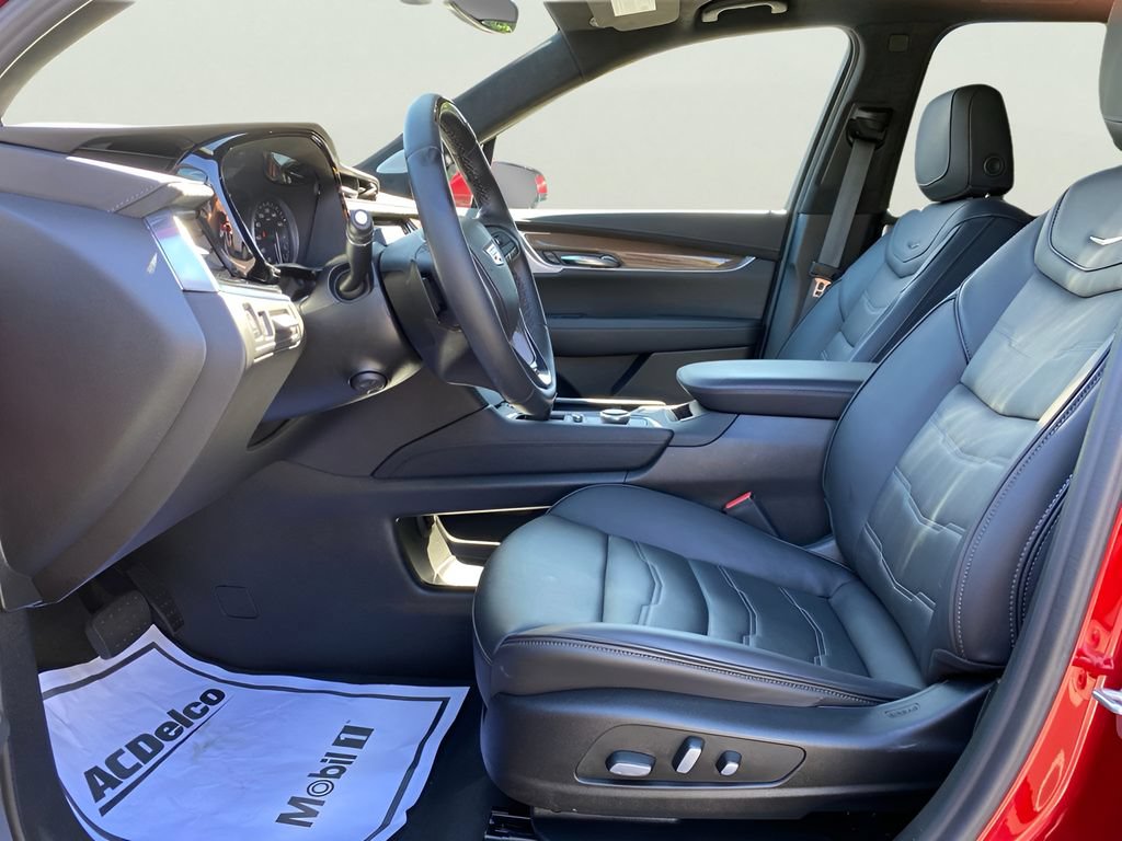 Certified 2025 Cadillac XT6 Premium Luxury w/ Platinum Package AWD/4WD image 15