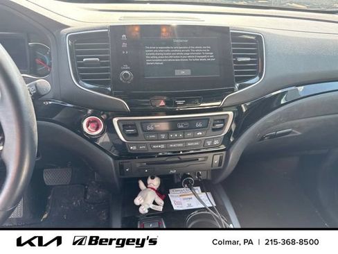 Used 2019 Honda Pilot Touring image 10