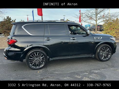Used 2023 INFINITI QX80 Sensory w/ Cargo Package image 16