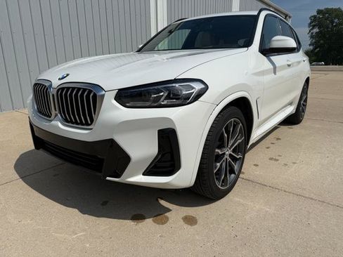 Used 2022 BMW X3 xDrive30i w/ M Sport Package 2 AWD/4WD image 3