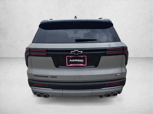 New 2026 Chevrolet Traverse Z71 w/ Driver Confidence Package AWD/4WD image 8