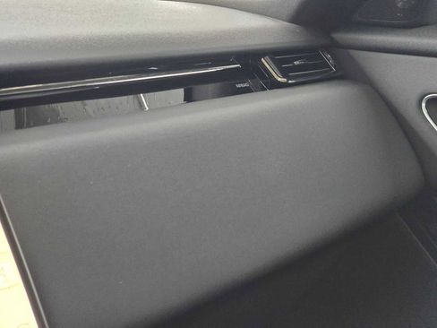 New 2024 Land Rover Range Rover Velar Dynamic SE image 29