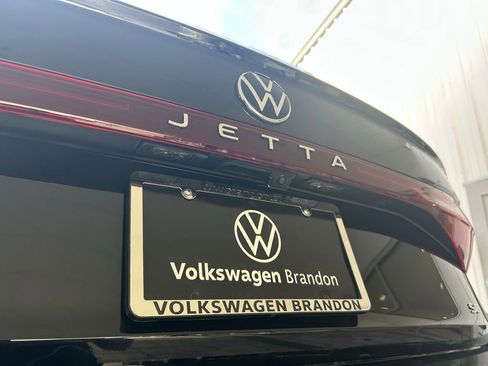 New 2026 Volkswagen Jetta SE image 42