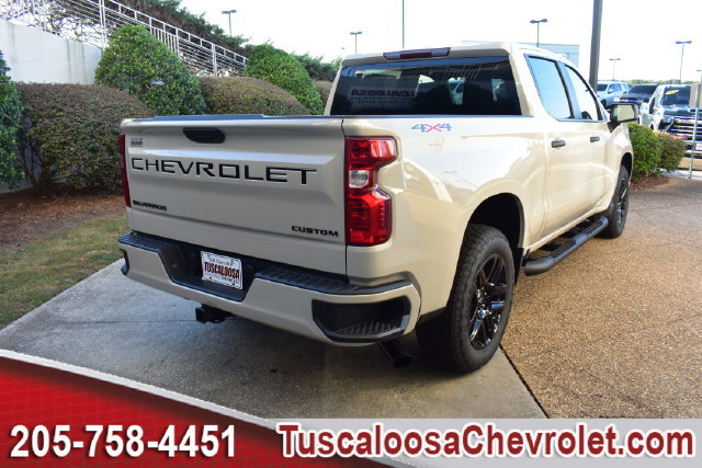 New 2026 Chevrolet Silverado 1500 RST w/ LPO, Dark Essentials Package AWD/4WD image 10
