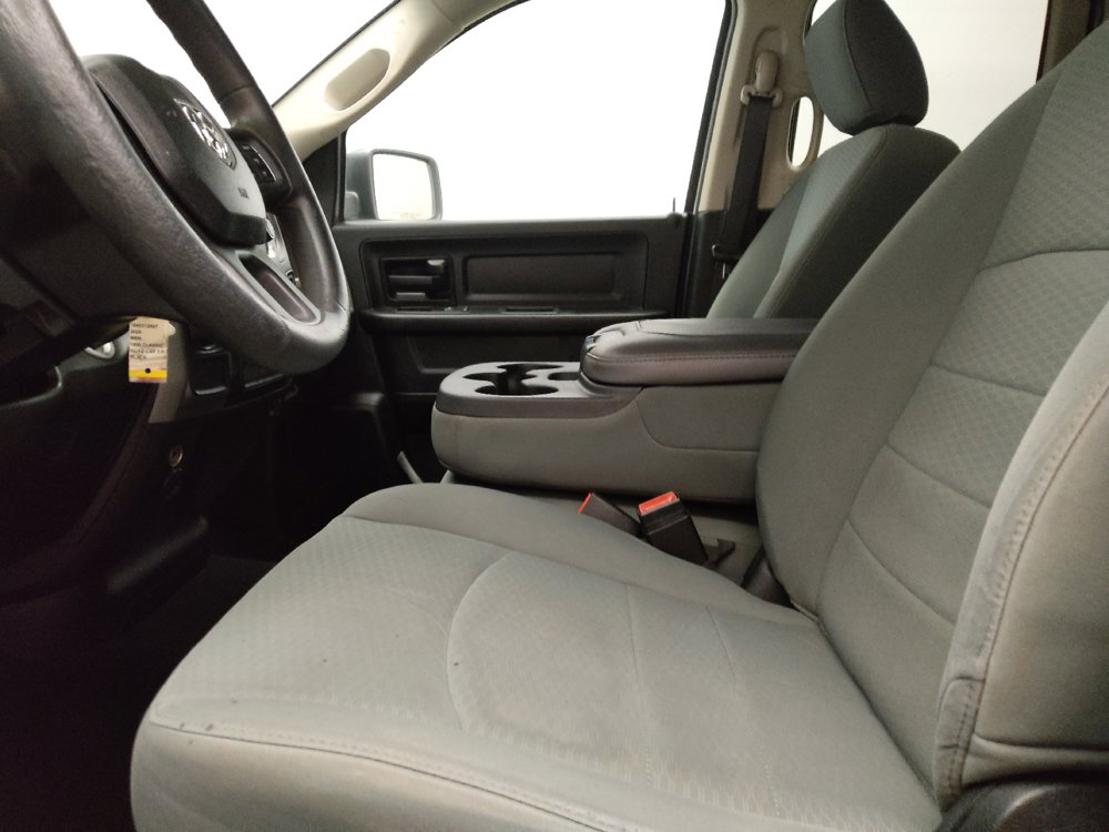 Used 2020 RAM 1500 Tradesman w/ Chrome Plus Package RWD image 17