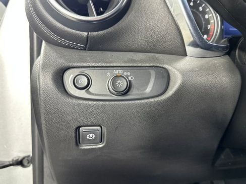 Used 2021 Chevrolet Blazer LT image 19