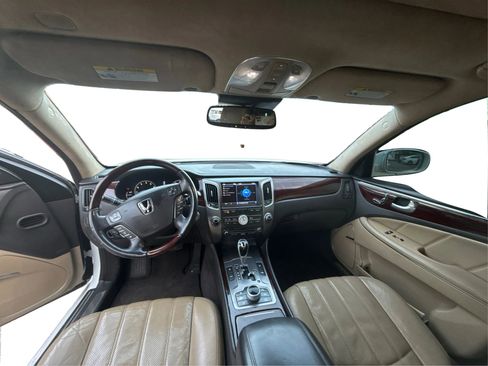 Used 2012 Hyundai Equus Signature RWD image 21