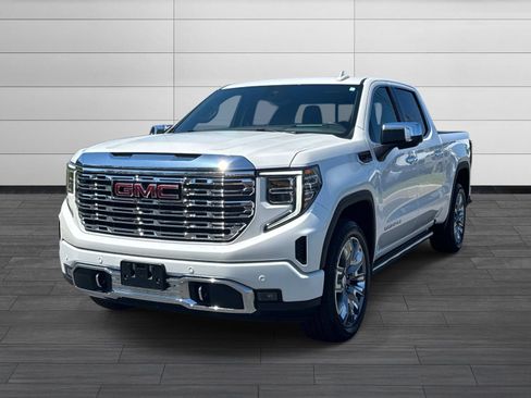 Used 2022 GMC Sierra 1500 Denali w/ Denali Reserve Package AWD/4WD image 10