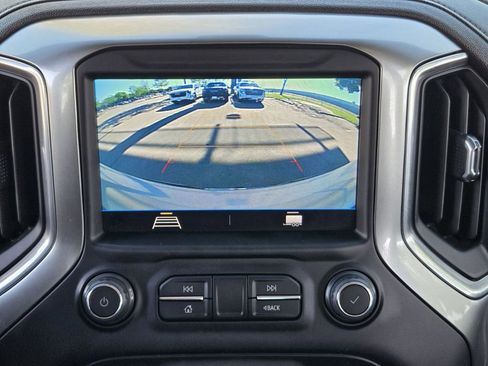 Used 2022 Chevrolet Silverado 1500 LT image 15