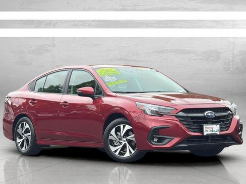 Used 2025 Subaru Legacy Premium AWD/4WD image 2