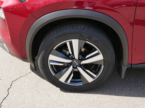 Used 2023 Nissan Rogue SL w/ SL Premium Package image 9