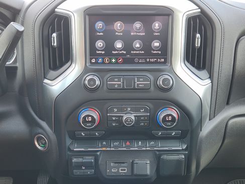Used 2020 Chevrolet Silverado 1500 LT w/ Texas Edition RWD image 18