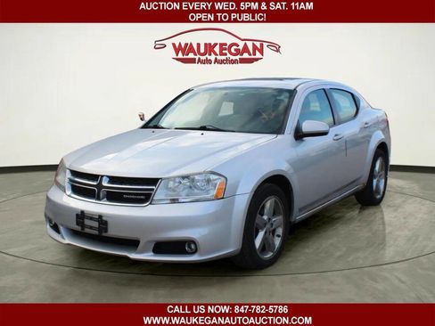 Used 2011 Dodge Avenger Lux FWD image 1