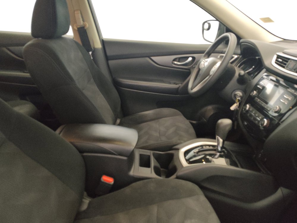 Used 2016 Nissan Rogue S AWD/4WD image 21