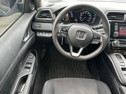 Used 2019 Honda Insight LX image 12