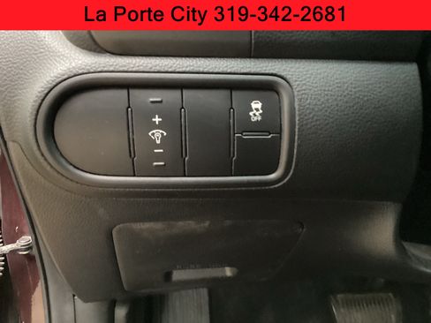 Used 2017 Kia Forte LX FWD image 10