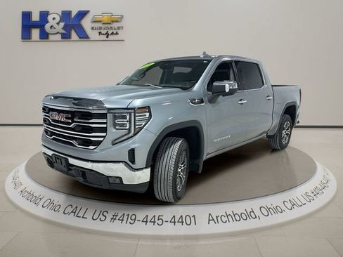 Used 2026 GMC Sierra 1500 SLT AWD/4WD image 3