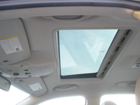 Used 2008 Saab 9-3 2.0T w/ Moonroof Package FWD image 27