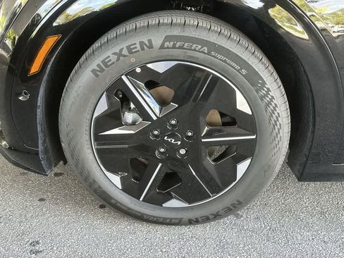 New 2025 Kia EV6 GT-Line image 11