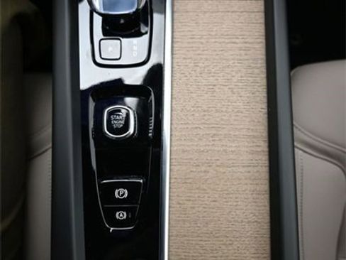 New 2026 Volvo XC60 B5 Plus w/ Protection Package Premier image 10