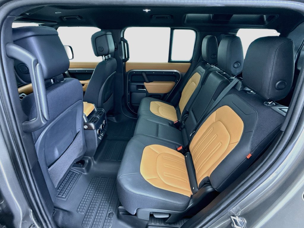 Used 2023 Land Rover Defender 110 X AWD/4WD image 20