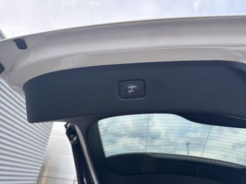 Used 2023 Ford Edge SEL w/ Convenience Package image 32