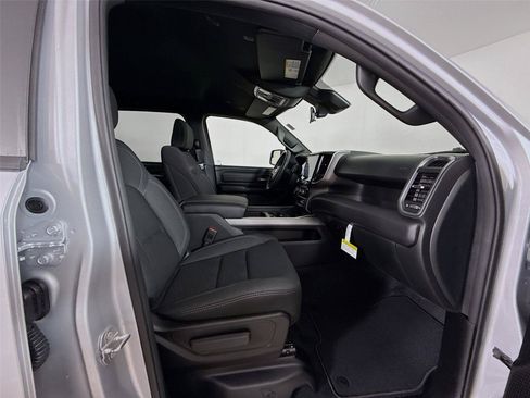 New 2026 RAM 1500 Express AWD/4WD image 28