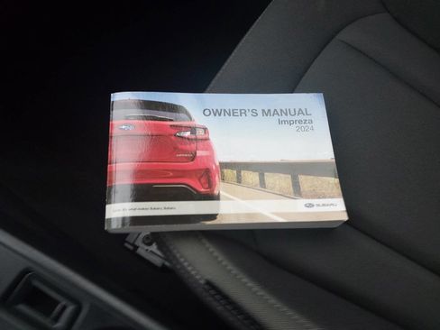 Used 2024 Subaru Impreza 2.0i image 8