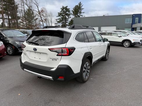 Used 2024 Subaru Outback Limited image 8