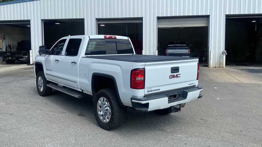 Used 2019 GMC Sierra 2500 Denali w/ Duramax Plus Package AWD/4WD image 7