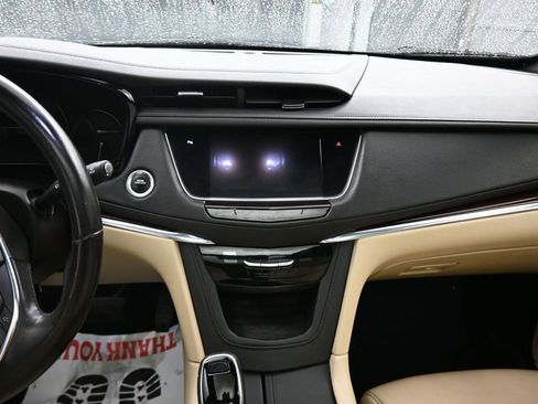 Used 2019 Cadillac XT5 Luxury FWD image 22