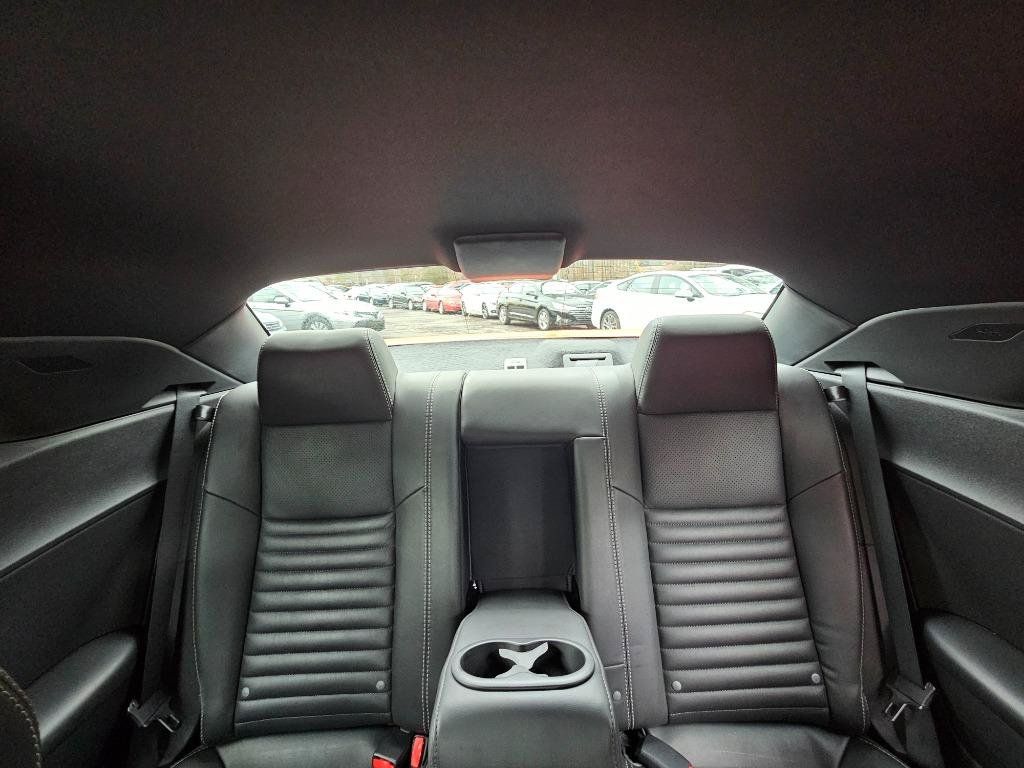 Used 2010 Dodge Challenger R/T RWD image 19