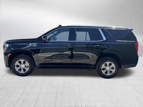 Used 2024 GMC Yukon SLE RWD image 4