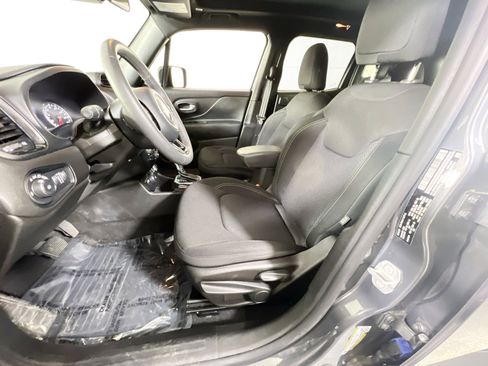 Used 2022 Jeep Renegade Altitude w/ Sun/Sound Group image 20