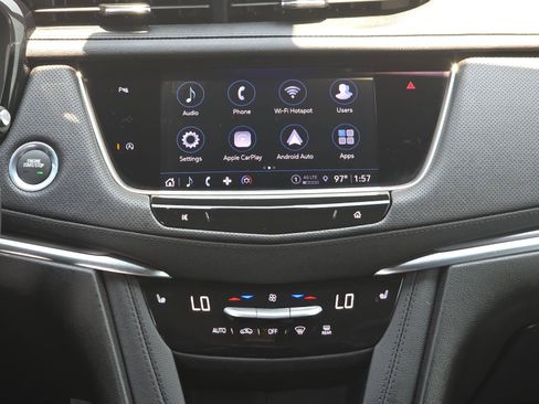 Certified 2025 Cadillac XT5 Luxury w/ LPO, Floor Liner Package FWD image 15