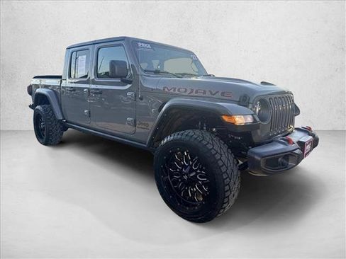 Used 2022 Jeep Gladiator Mojave w/ Cold Weather Group image 9