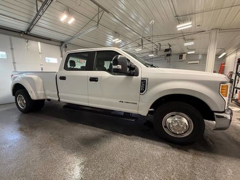 Used 2017 Ford F350 XL w/ Power Equipment Group image 3
