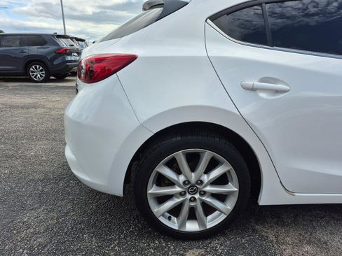 Used 2017 MAZDA MAZDA3 Touring FWD image 12