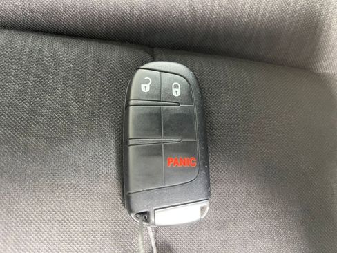 Used 2024 Dodge Durango SXT image 21