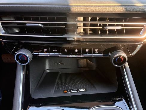 New 2026 Chevrolet Traverse LT w/ Driver Confidence Package image 29