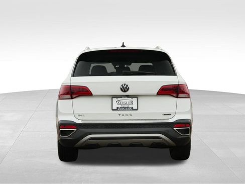 Used 2022 Volkswagen Taos SEL image 6