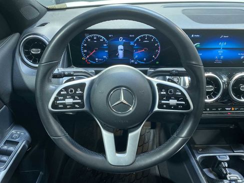 Used 2021 Mercedes-Benz GLB 250 4MATIC image 15