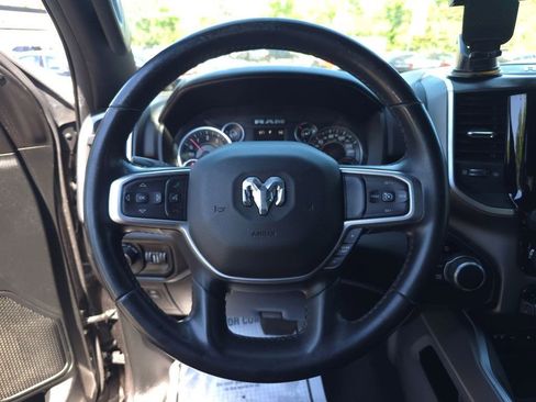 Used 2019 RAM 1500 Big Horn AWD/4WD image 18