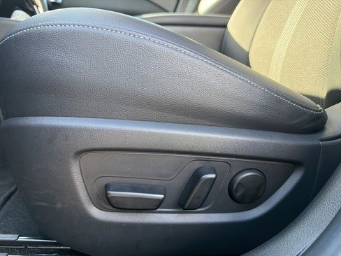 Used 2025 MAZDA CX-50 AWD 2.5 S w/ Preferred Package image 10