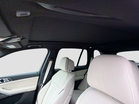 New 2026 BMW X5 xDrive50e w/ M Sport Package image 27