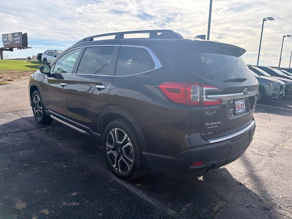 Used 2024 Subaru Ascent Touring w/ Popular Package #2 AWD/4WD image 6