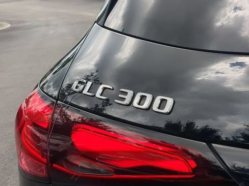 Used 2025 Mercedes-Benz GLC 300 image 13