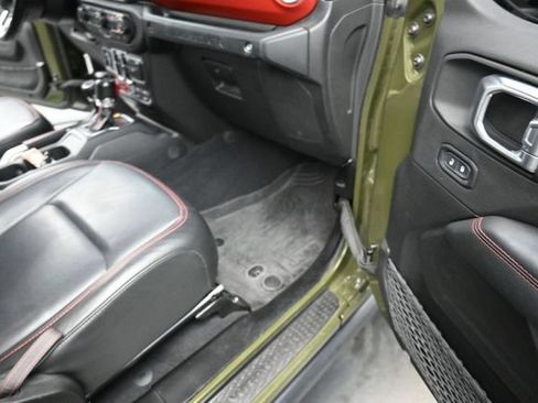Used 2022 Jeep Wrangler Unlimited Rubicon w/ Xtreme Recon 35" Tire Package AWD/4WD image 42