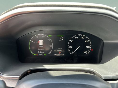 Used 2025 Honda CR-V Sport-L image 13